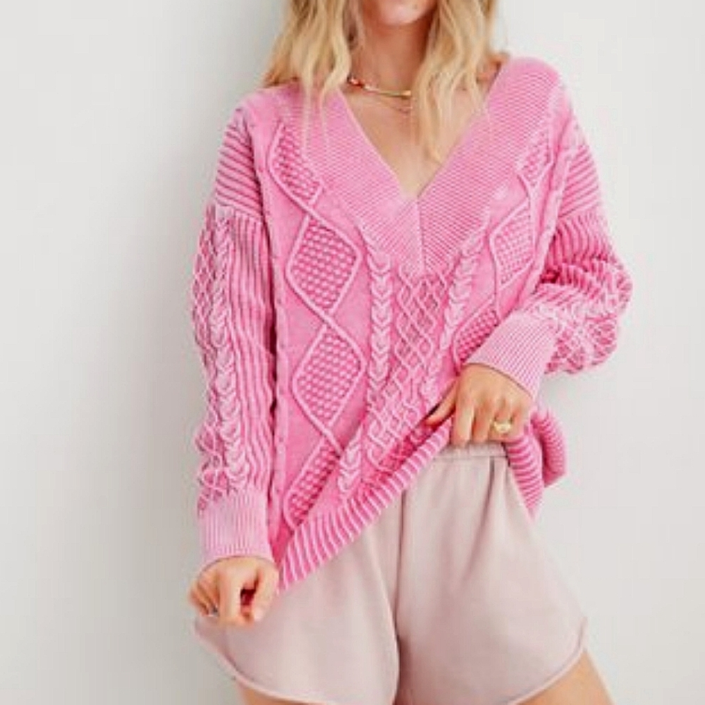 Aerie Cable V-Neck Pullover. 100% Cotton. Small